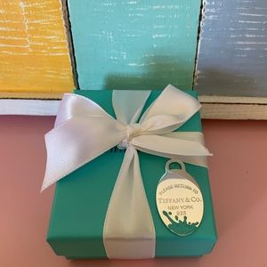 Tiffany & Co. Oval Splash Blue Pendant charm NEW